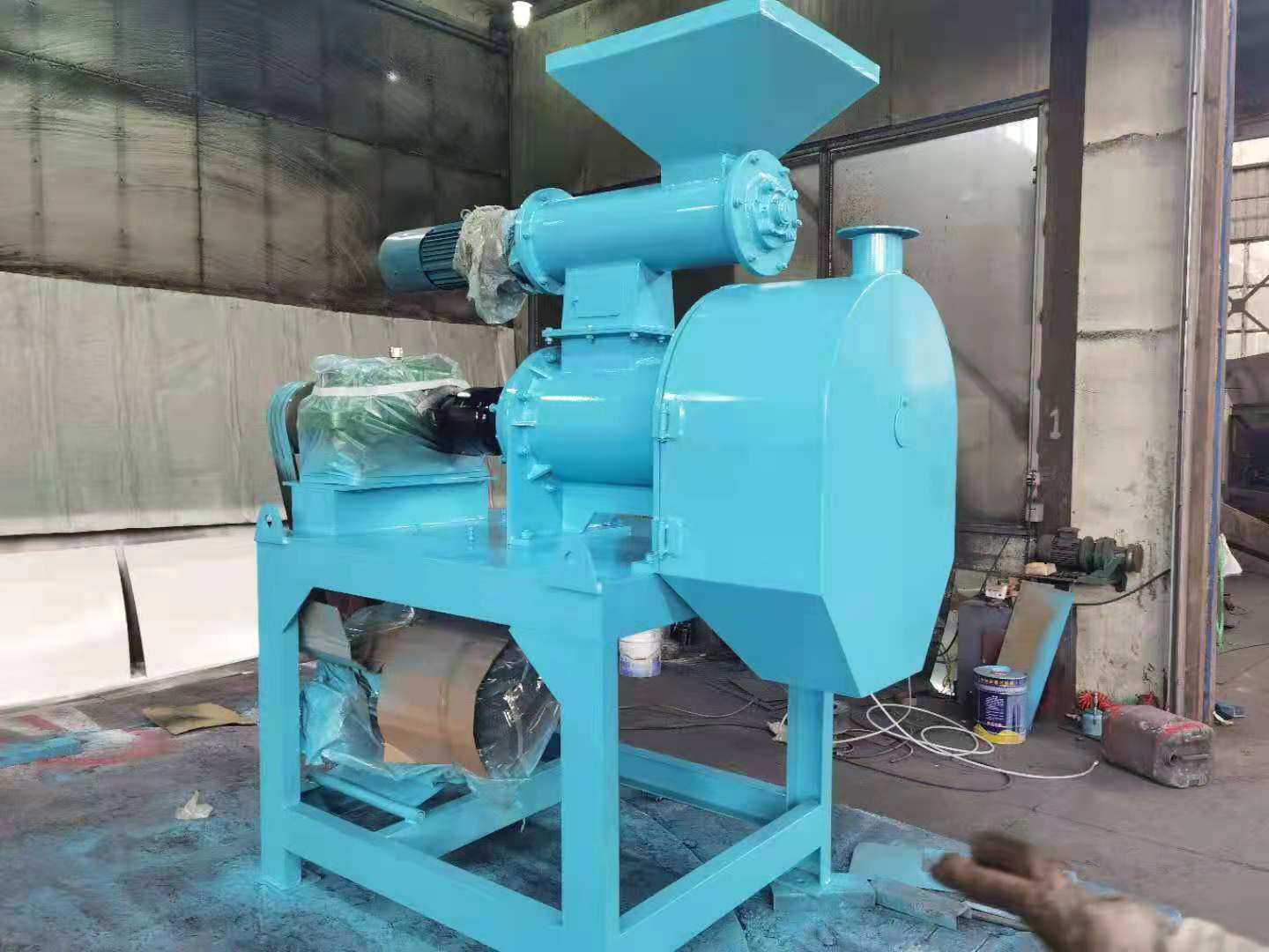 怎樣把豬糞加工成有機肥呢？(圖1)